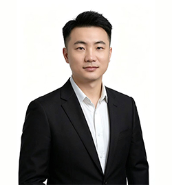 黄逸偲